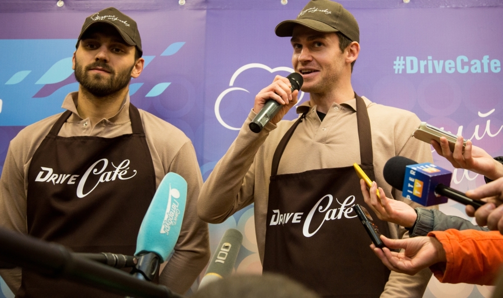 Николас Ломбертс и Юрий Лодыгин в акции «Газпром-нефть» — «Звездный шеф-повар»