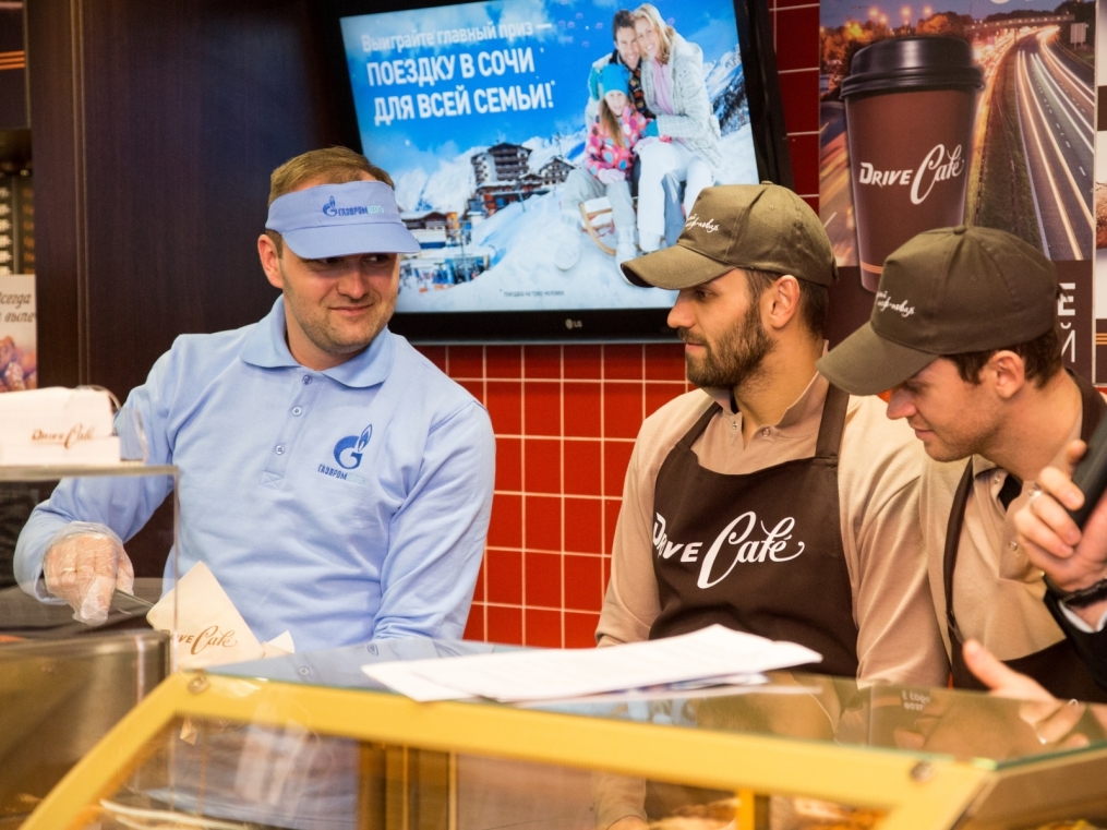 Николас Ломбертс и Юрий Лодыгин в акции «Газпром-нефть» — «Звездный шеф-повар»