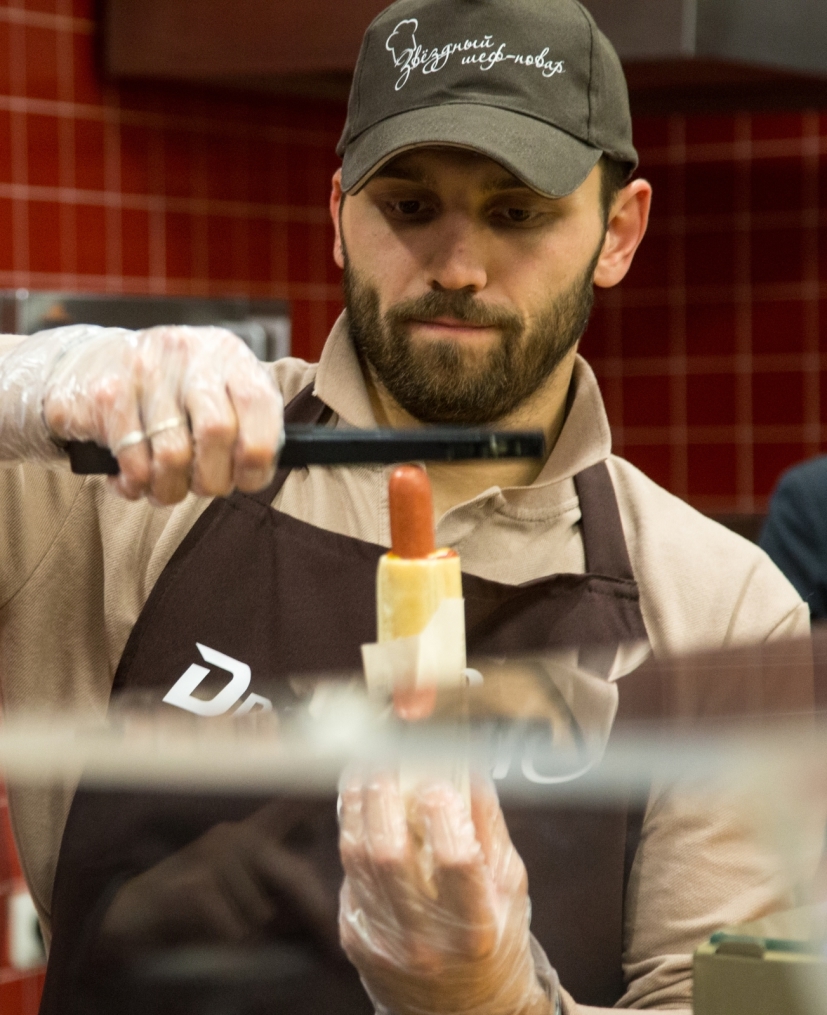 Николас Ломбертс и Юрий Лодыгин в акции «Газпром-нефть» — «Звездный шеф-повар»