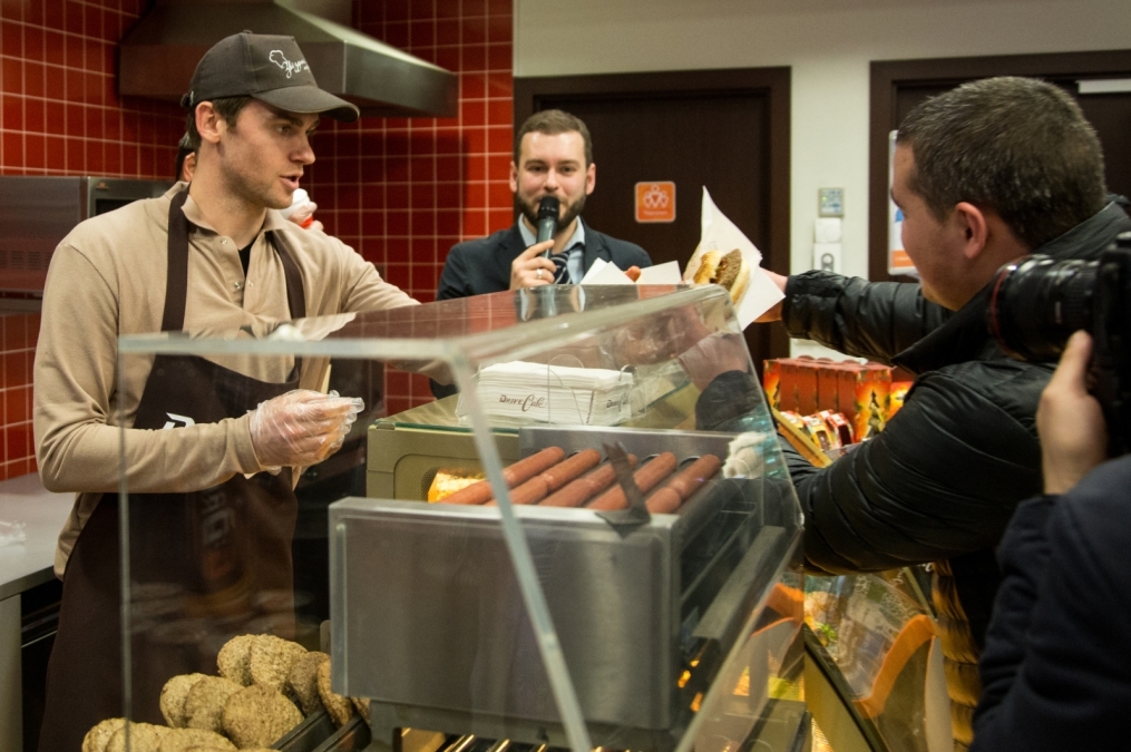 Николас Ломбертс и Юрий Лодыгин в акции «Газпром-нефть» — «Звездный шеф-повар»