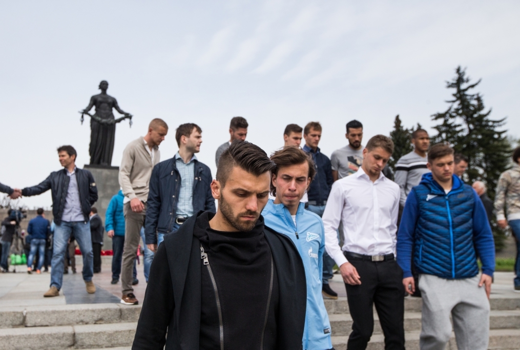 «Зенит» на Пискаревском мемориале