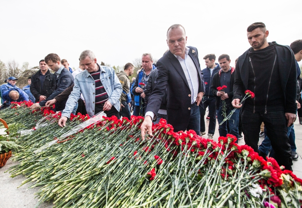«Зенит» на Пискаревском мемориале
