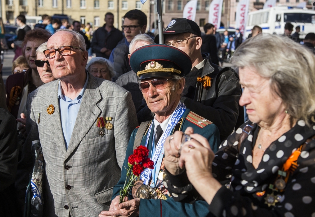 Ветераны блокадники на  матче СОГАЗ-Чемпионат России 2014/2015, «Зенит» — «Ростов»
