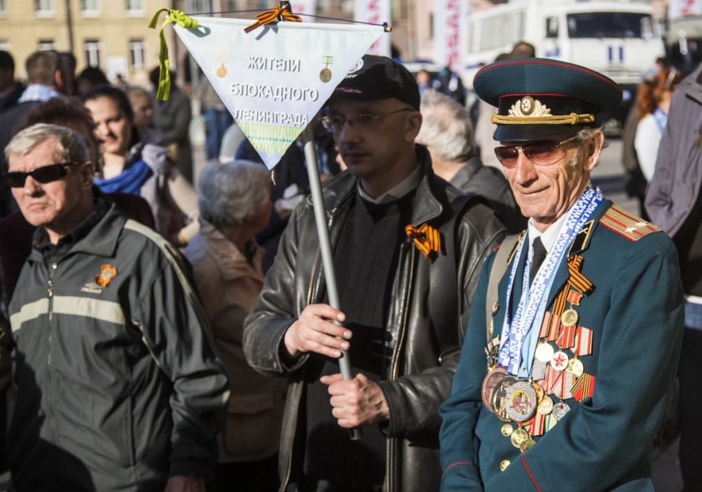 Ветераны блокадники на  матче СОГАЗ-Чемпионат России 2014/2015, «Зенит» — «Ростов»