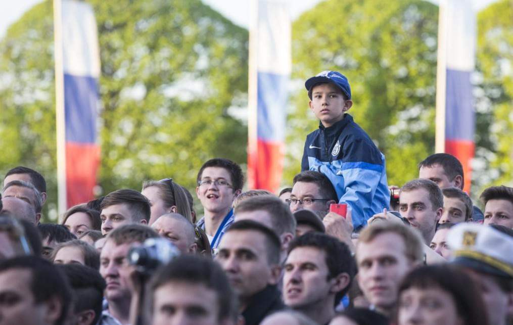 Празднование 90-летия «Зенита» на стрелке Васильевского острова