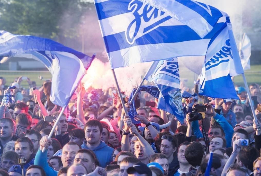 Празднование 90-летия «Зенита» на стрелке Васильевского острова