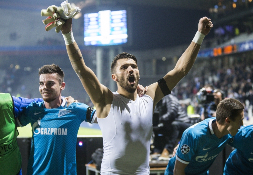 Лига Чемпионов УЕФА 2015/16, «Лион» — «Зенит»