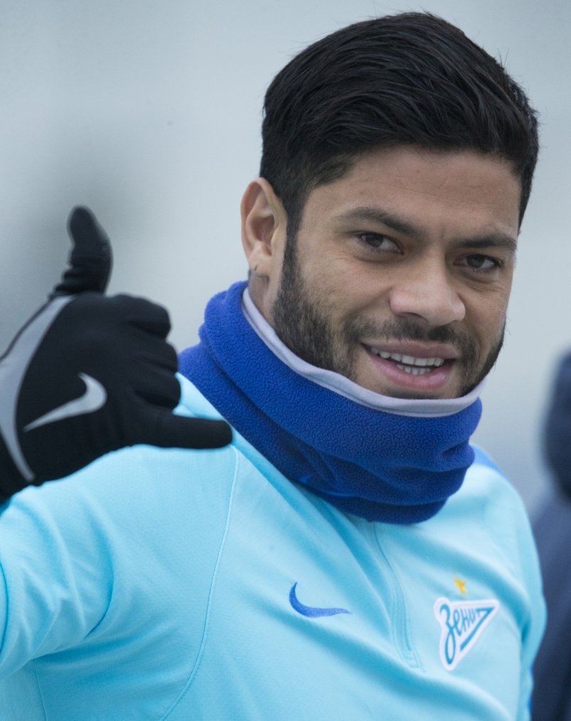 Открытая тренировка «Зенита» перед матчем Лиги Чемпионов УЕФА с «Валенсией»