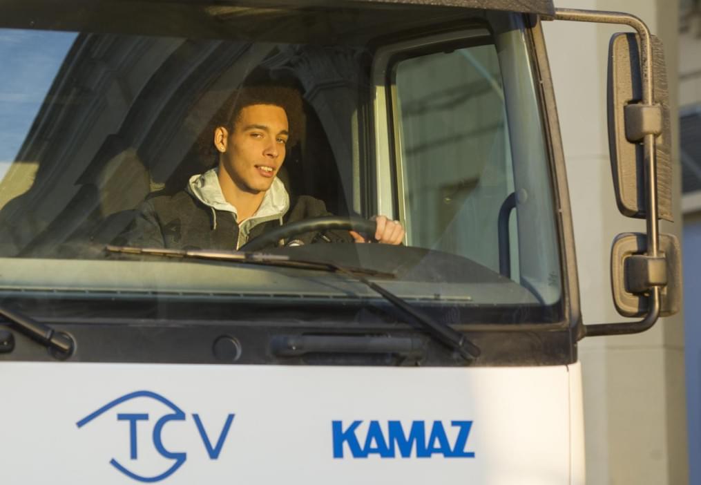 Тест-драйв «Камаз» на стадионе «Петровский»
