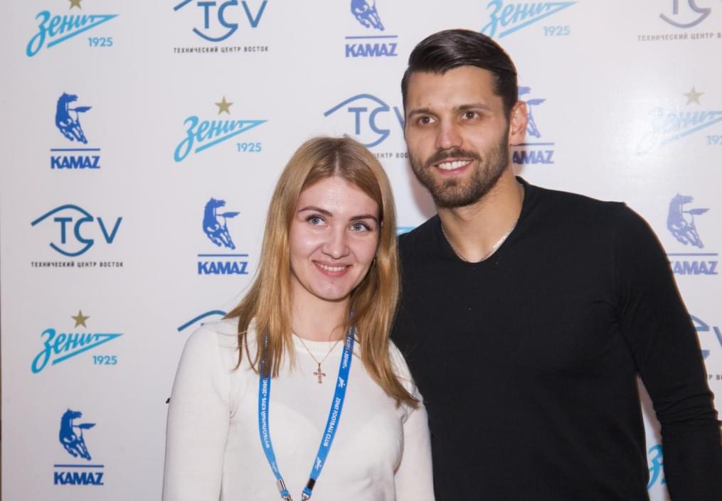 Тест-драйв «Камаз» на стадионе «Петровский»