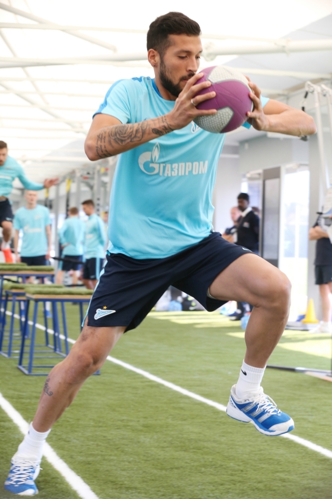 «Газпром»-тренировочные сборы в Дохе: 15 января, утренняя тренировка