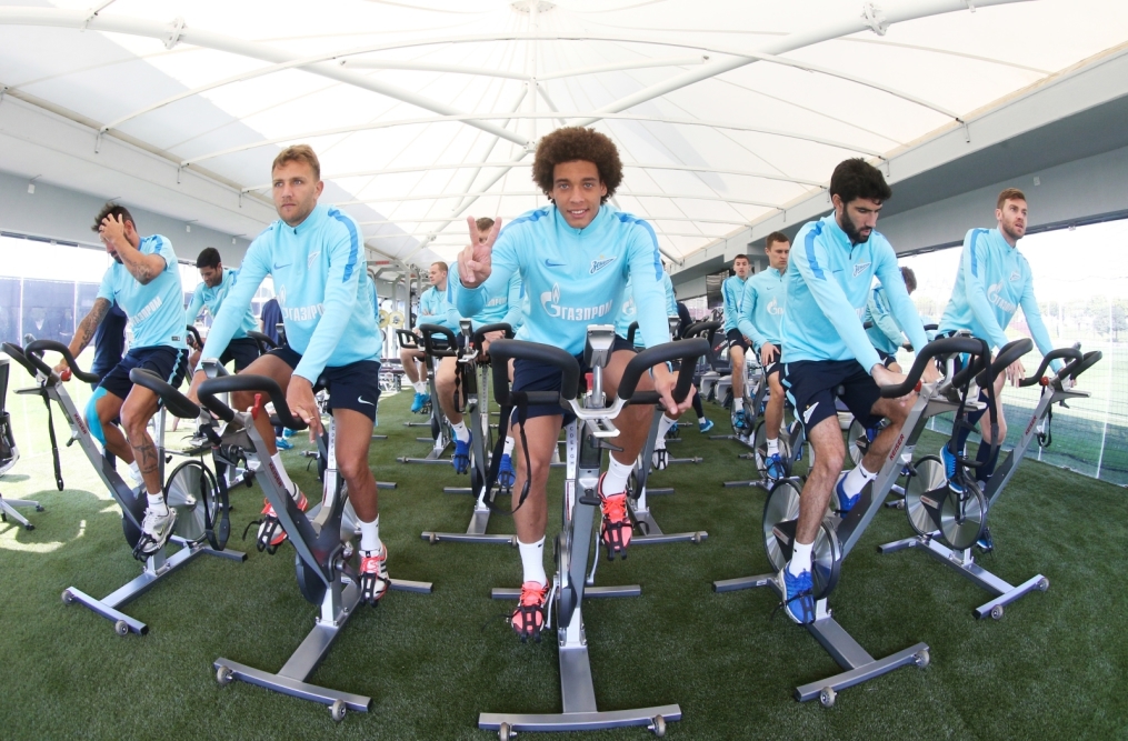 «Газпром»-тренировочные сборы в Дохе: 15 января, утренняя тренировка