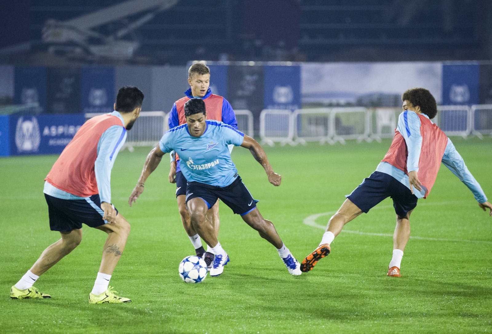 «Газпром»-тренировочные сборы в Дохе: 15 января, вечерняя тренировка