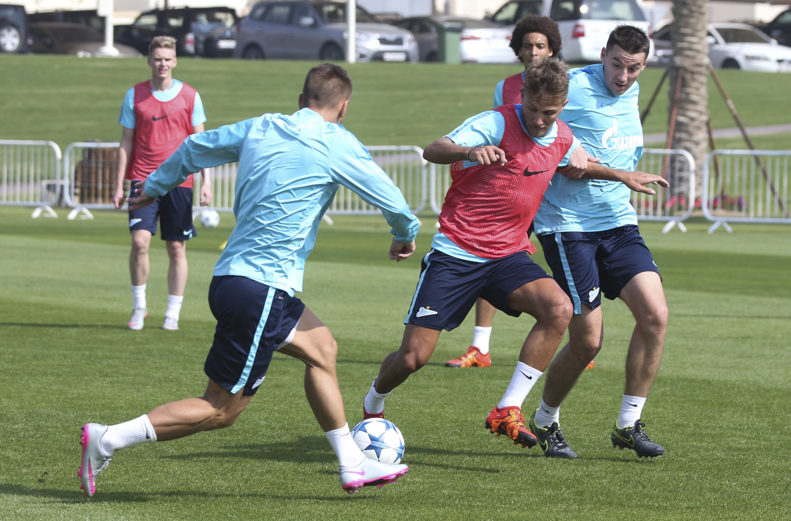 «Газпром»-тренировочные сборы в Дохе: 17 января, утренняя тренировка