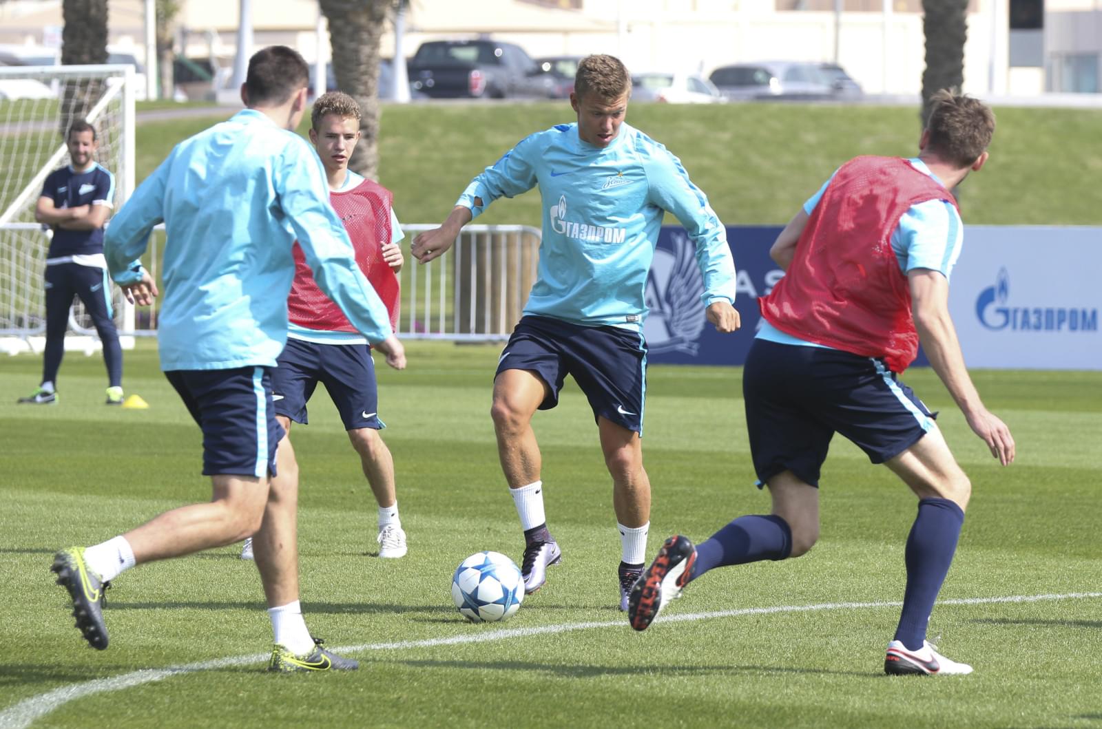 «Газпром»-тренировочные сборы в Дохе: 17 января, утренняя тренировка