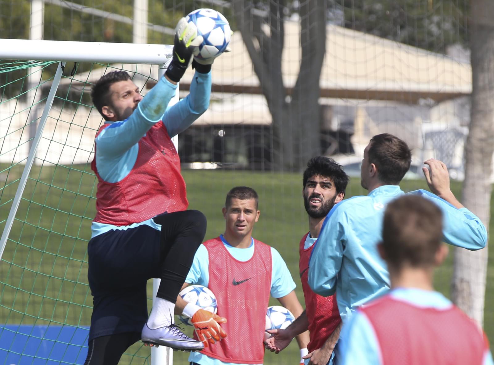 «Газпром»-тренировочные сборы в Дохе: 17 января, утренняя тренировка
