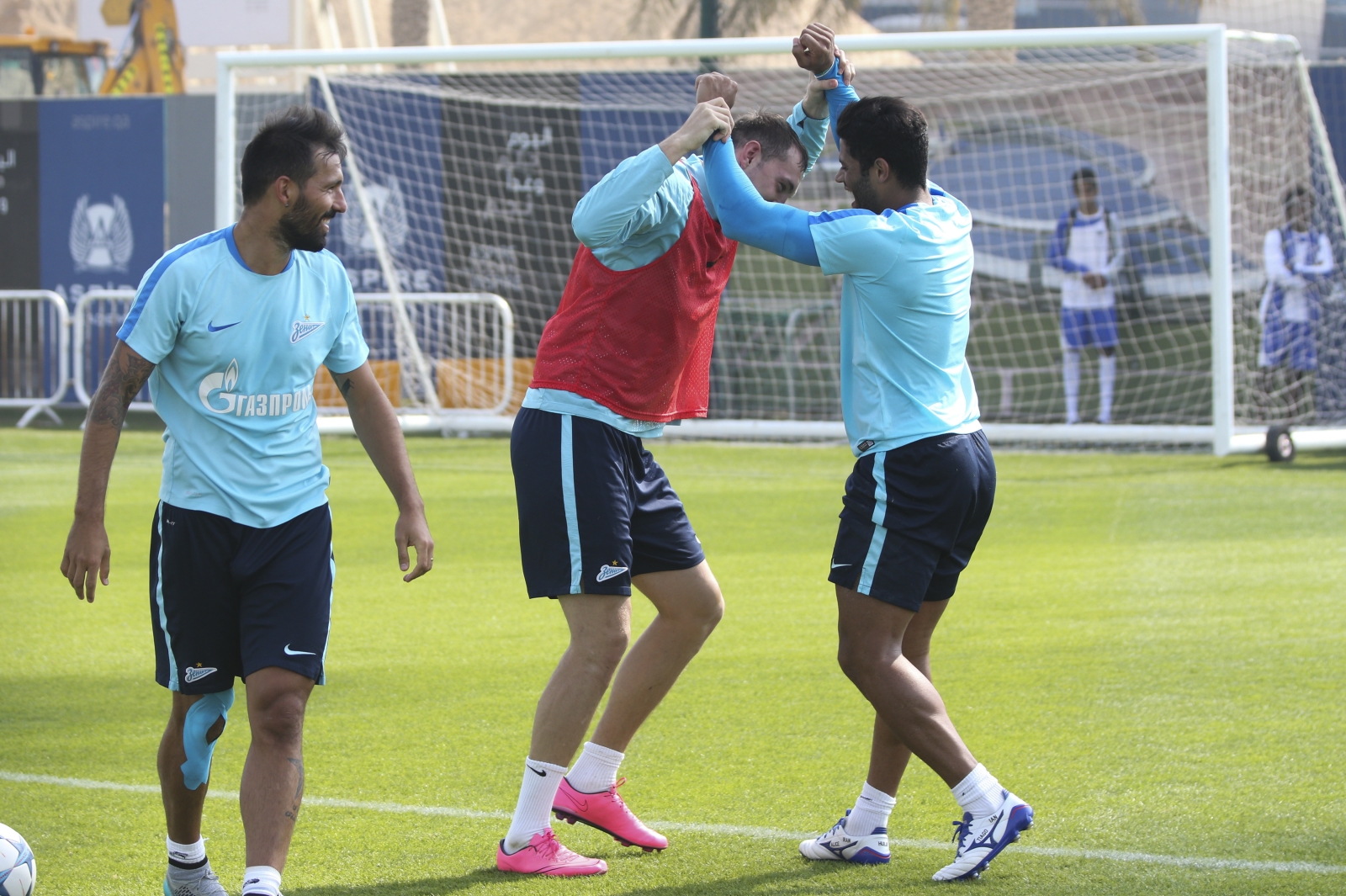 «Газпром»-тренировочные сборы в Дохе: 17 января, утренняя тренировка