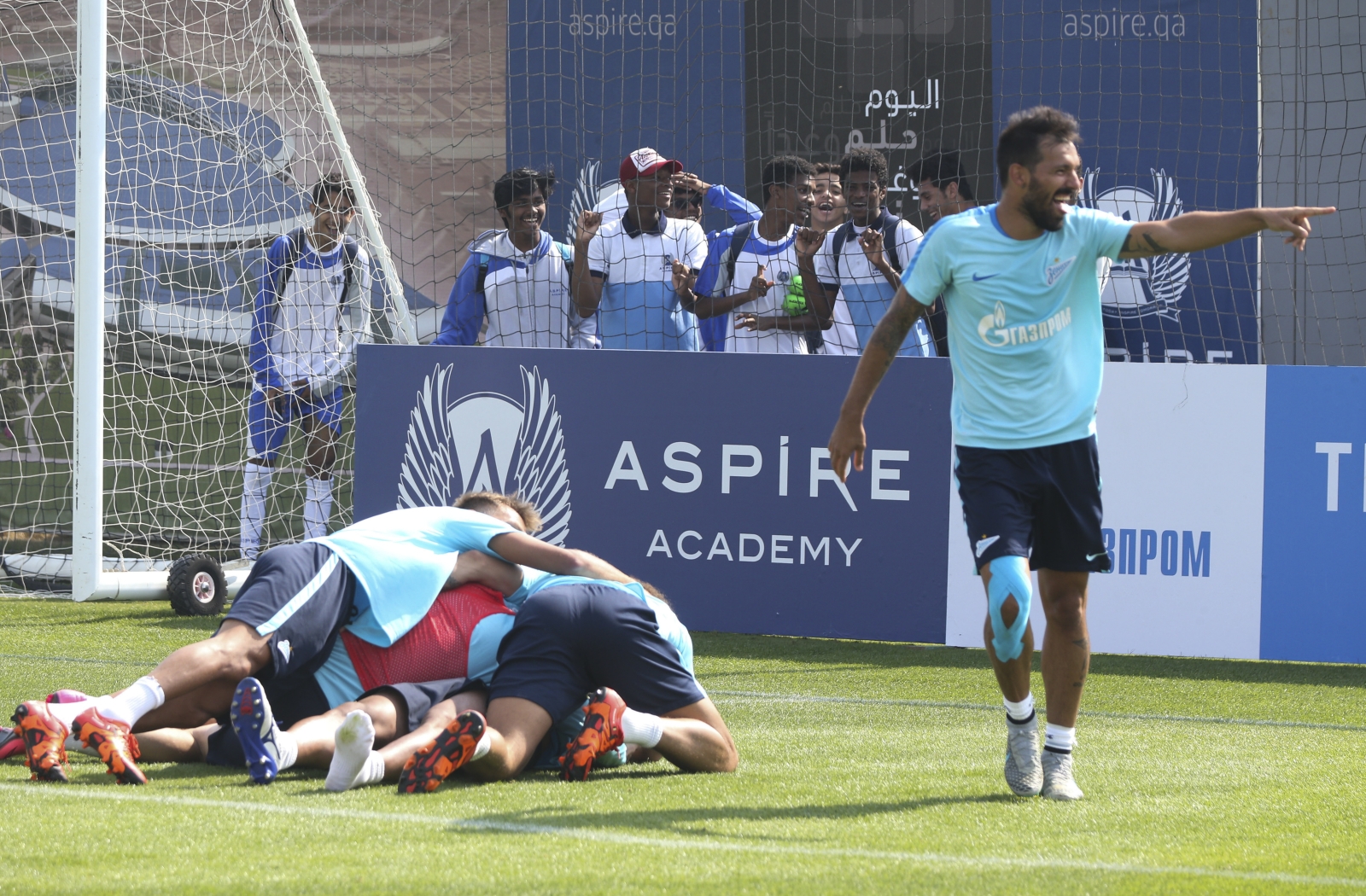 «Газпром»-тренировочные сборы в Дохе: 17 января, утренняя тренировка