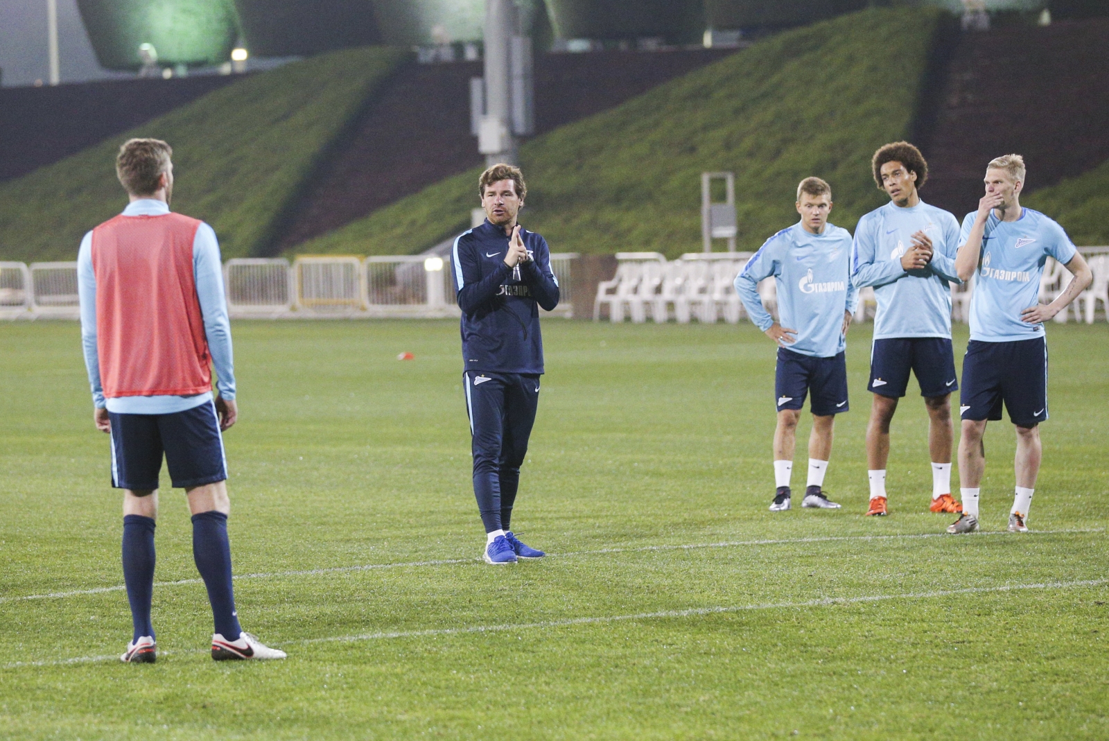 «Газпром»-тренировочные сборы в Дохе: 19 января, вечерняя тренировка