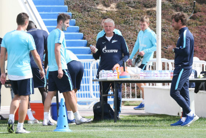 «Газпром»-тренировочные сборы в Дохе: 22 января, утренняя тренировка