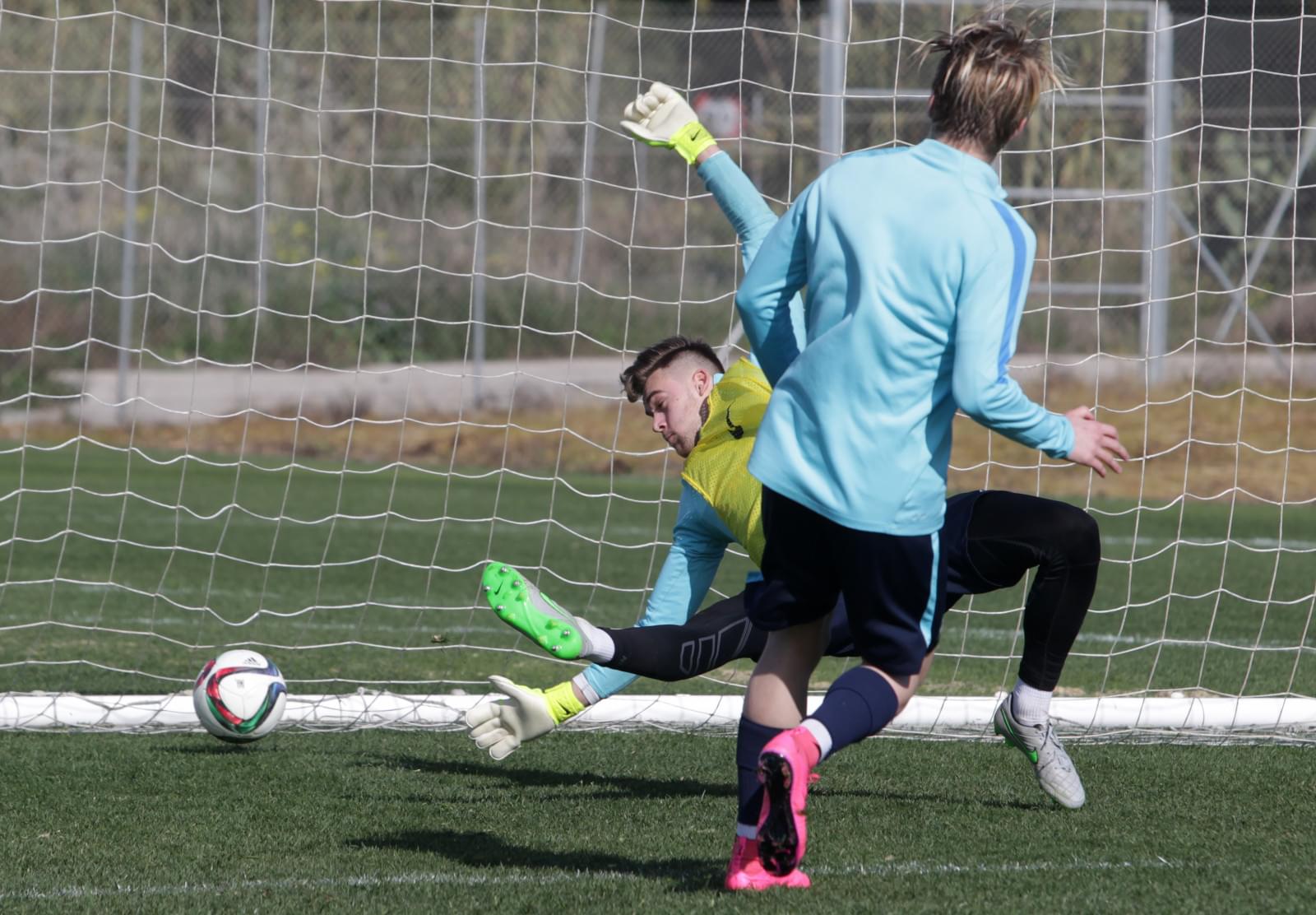 Тренировка «Зенита»-м на сборе в Испании 26 января 2016 года