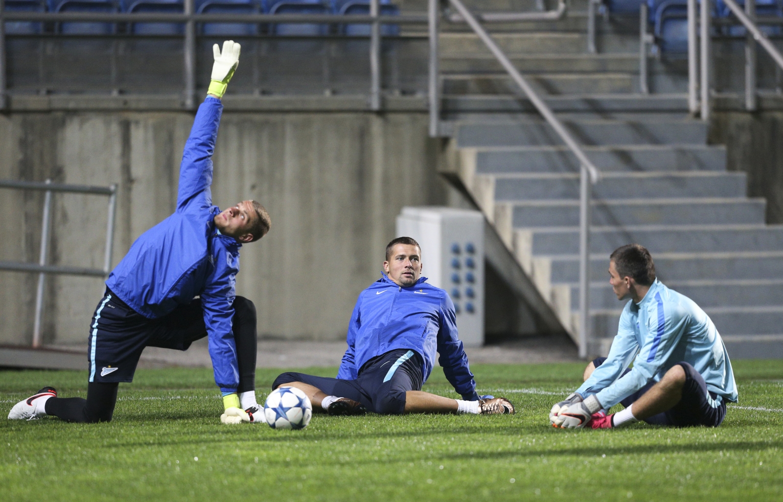 Второй «Газпром»-тренировочный сбор в Фару: 27 января, вечерняя тренировка