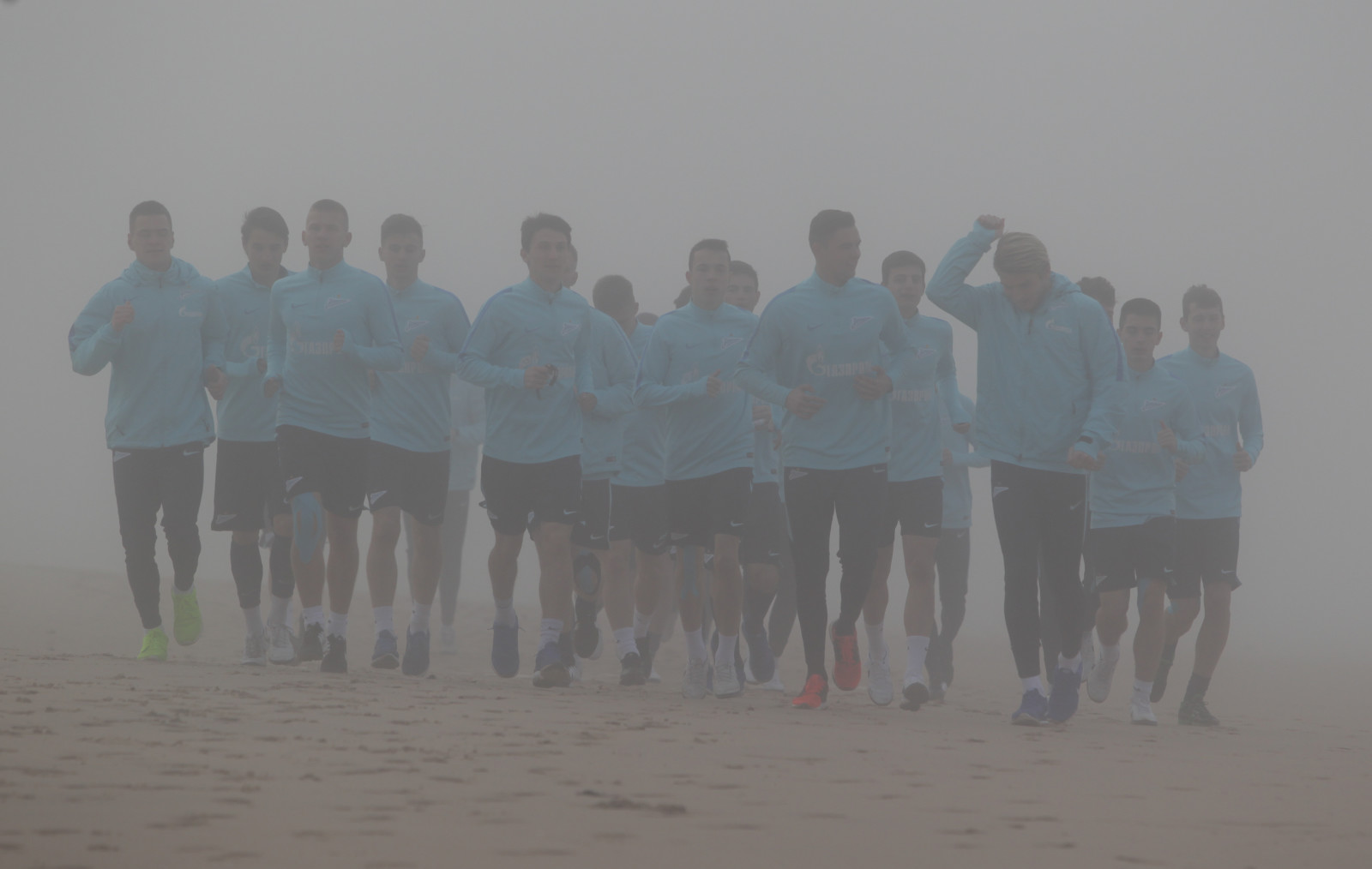 Тренировка «Зенита»-м на сборе в Испании 28 января 2016 года