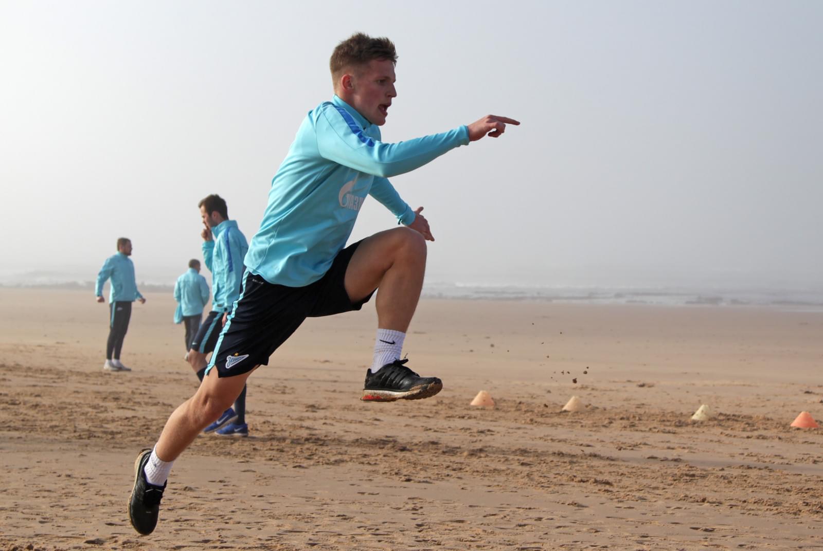 Тренировка «Зенита»-м на сборе в Испании 28 января 2016 года