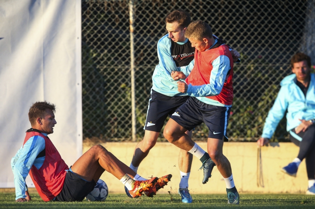 «Газпром»-тренировочный сбор в Фару: 29 января, вечерняя тренировка