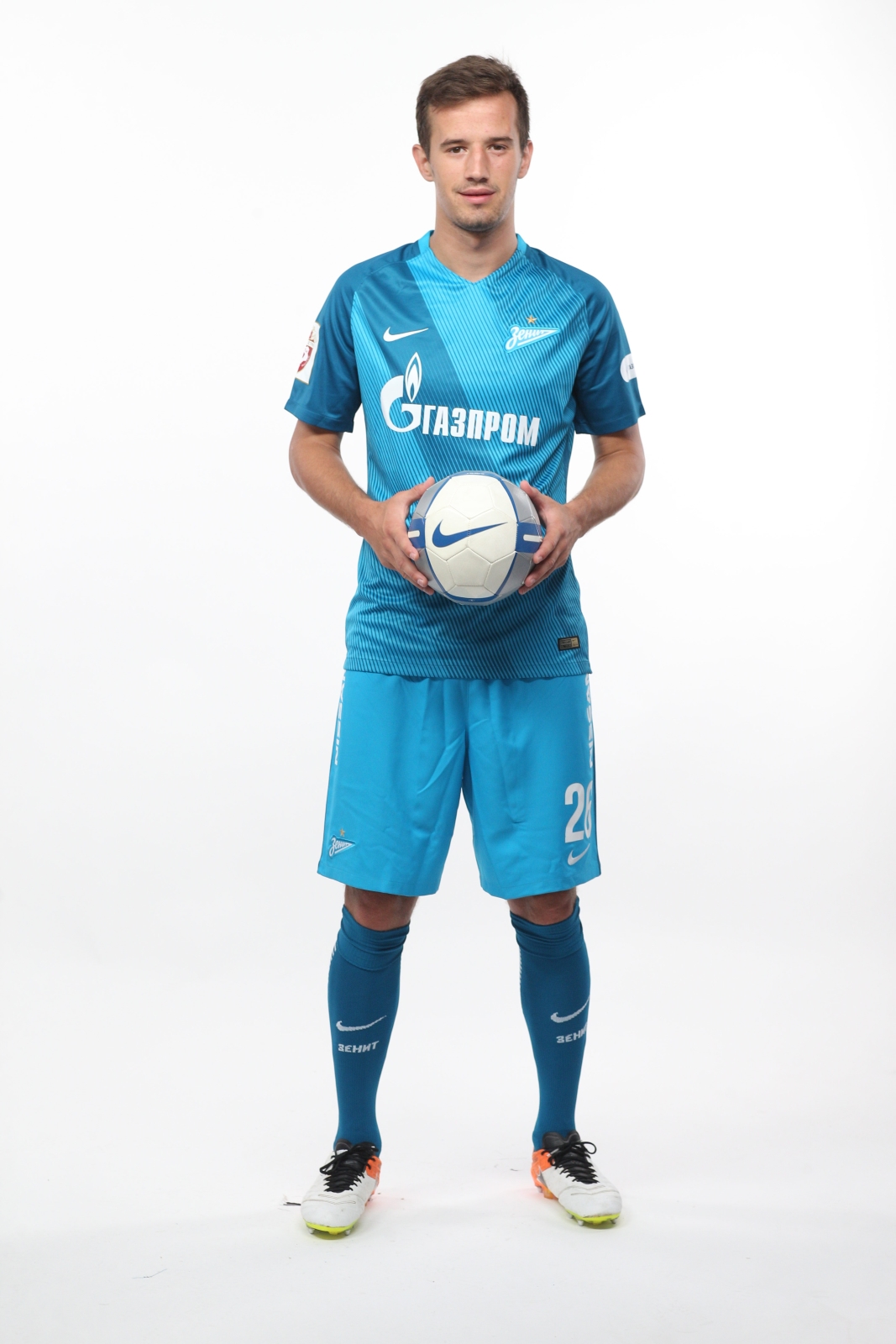 Фотосессия футболистов и тренеров основного состава ФК «Зенит» сезона 2016/2017