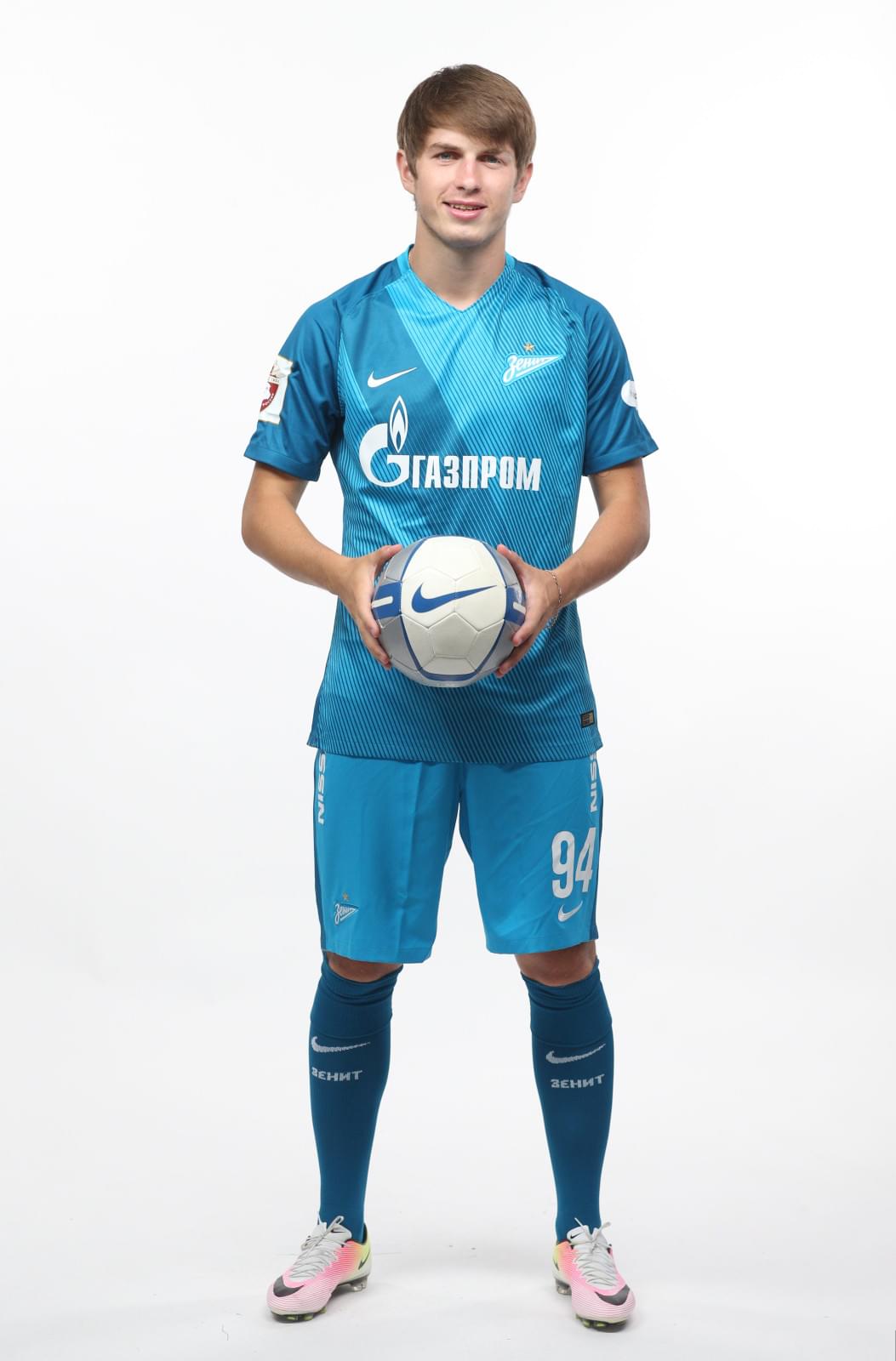 Фотосессия футболистов и тренеров основного состава ФК «Зенит» сезона 2016/2017