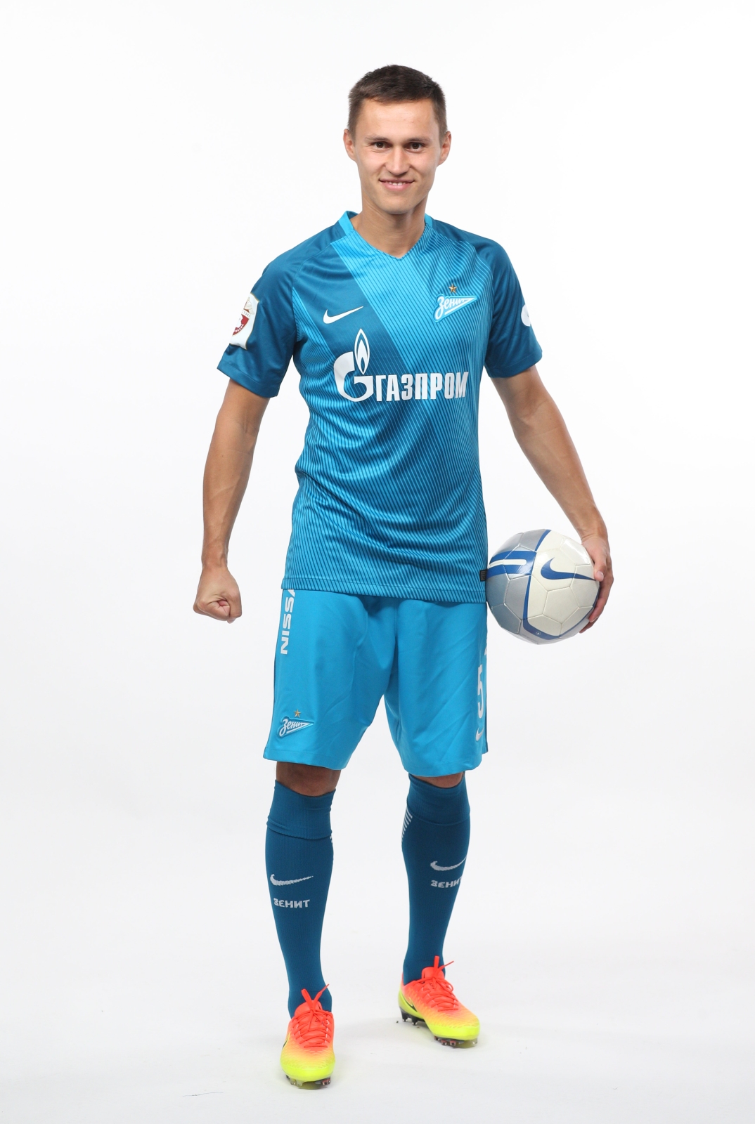 Фотосессия футболистов и тренеров основного состава ФК «Зенит» сезона 2016/2017