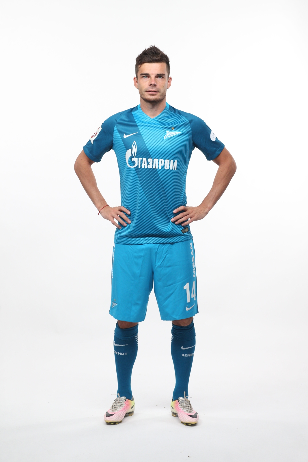 Фотосессия футболистов и тренеров основного состава ФК «Зенит» сезона 2016/2017