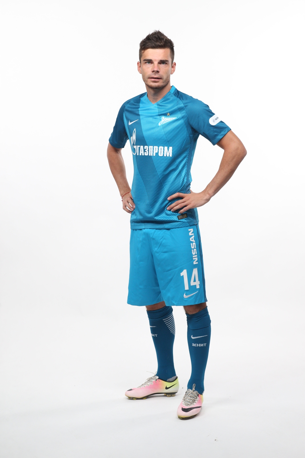 Фотосессия футболистов и тренеров основного состава ФК «Зенит» сезона 2016/2017