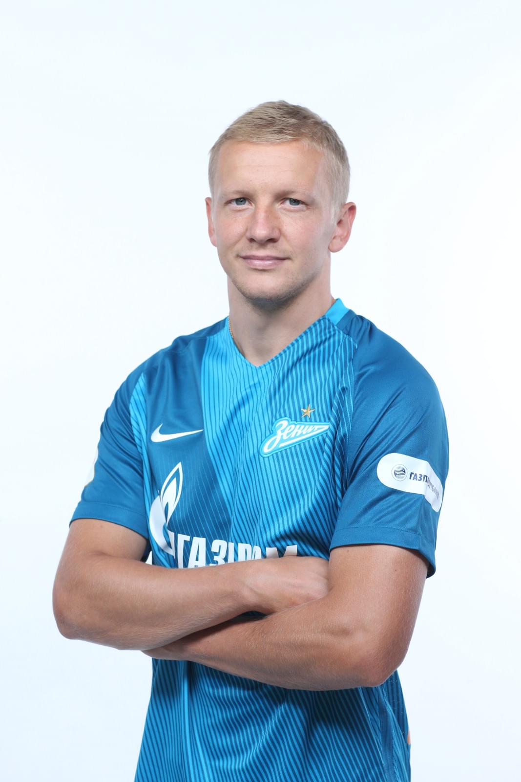 Фотосессия футболистов и тренеров основного состава ФК «Зенит» сезона 2016/2017