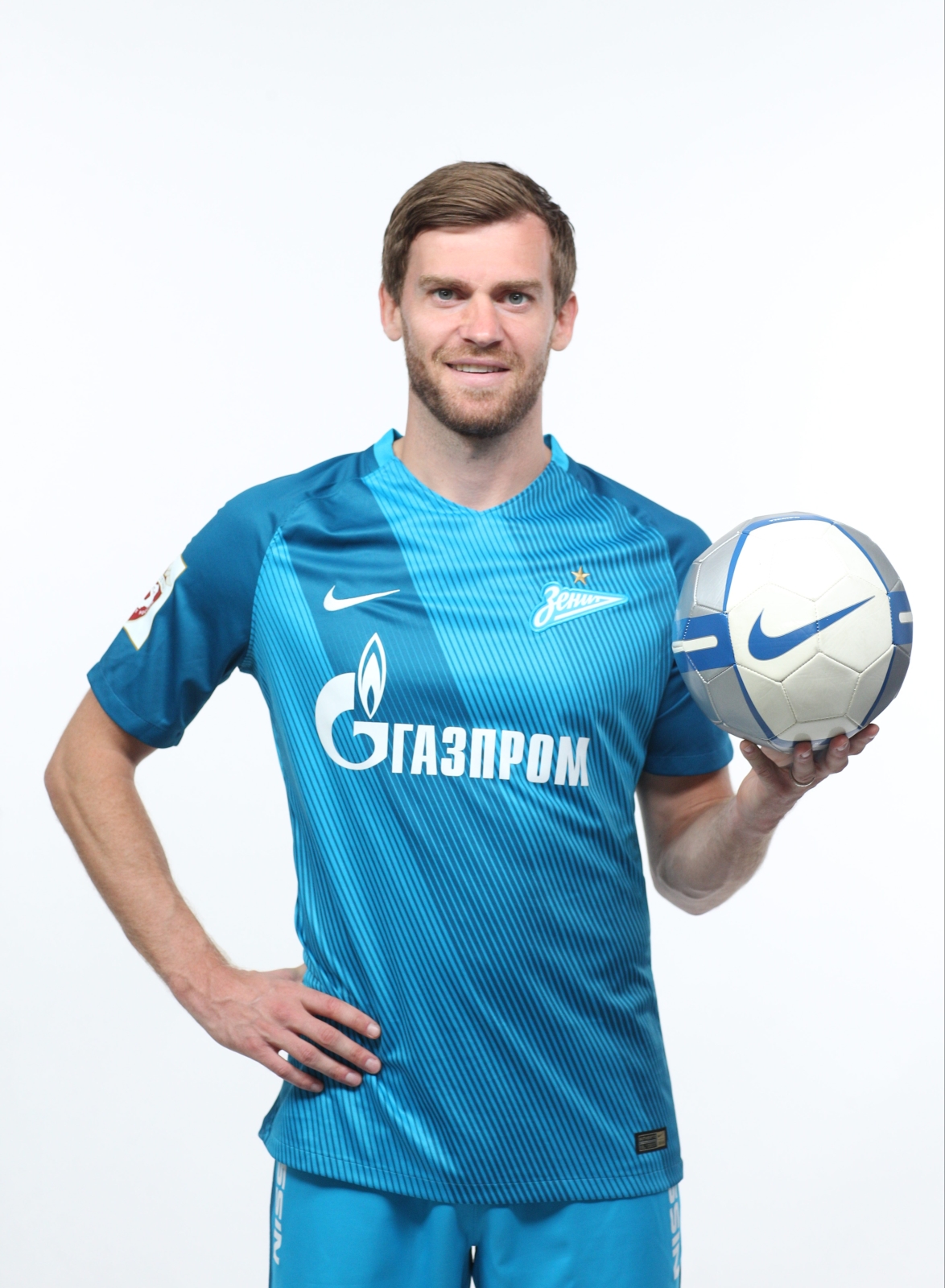 Фотосессия футболистов и тренеров основного состава ФК «Зенит» сезона 2016/2017