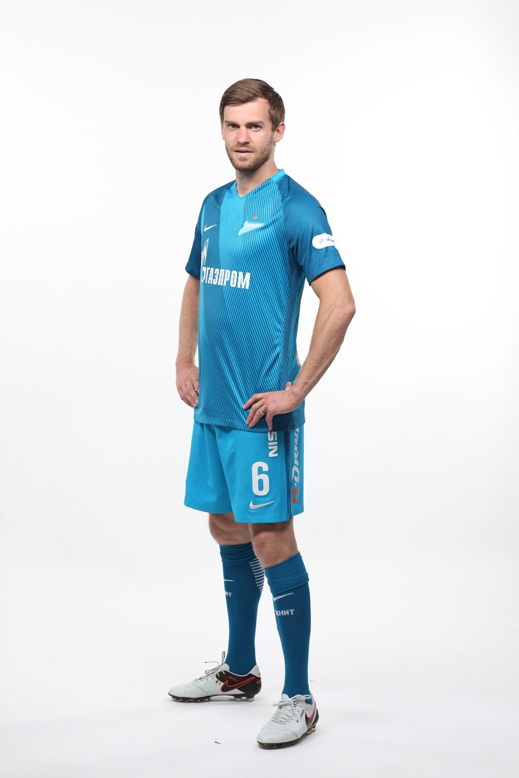 Фотосессия футболистов и тренеров основного состава ФК «Зенит» сезона 2016/2017