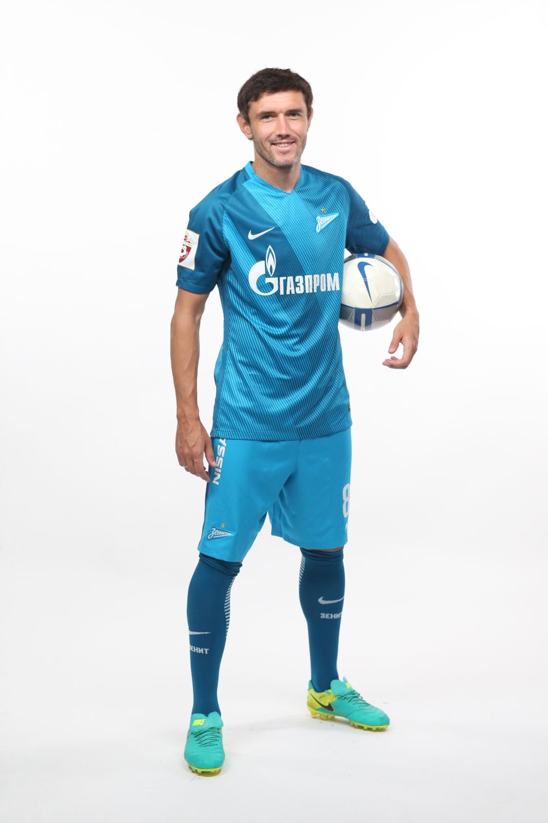 Фотосессия футболистов и тренеров основного состава ФК «Зенит» сезона 2016/2017