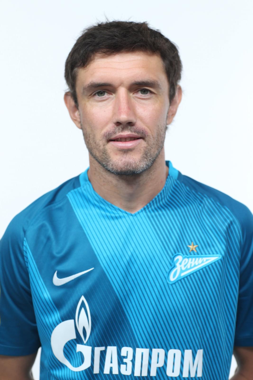 Фотосессия футболистов и тренеров основного состава ФК «Зенит» сезона 2016/2017