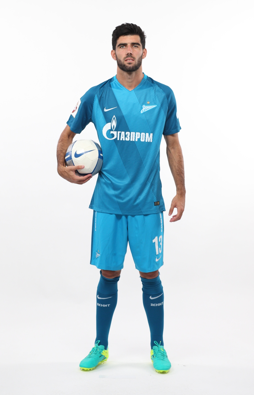 Фотосессия футболистов и тренеров основного состава ФК «Зенит» сезона 2016/2017