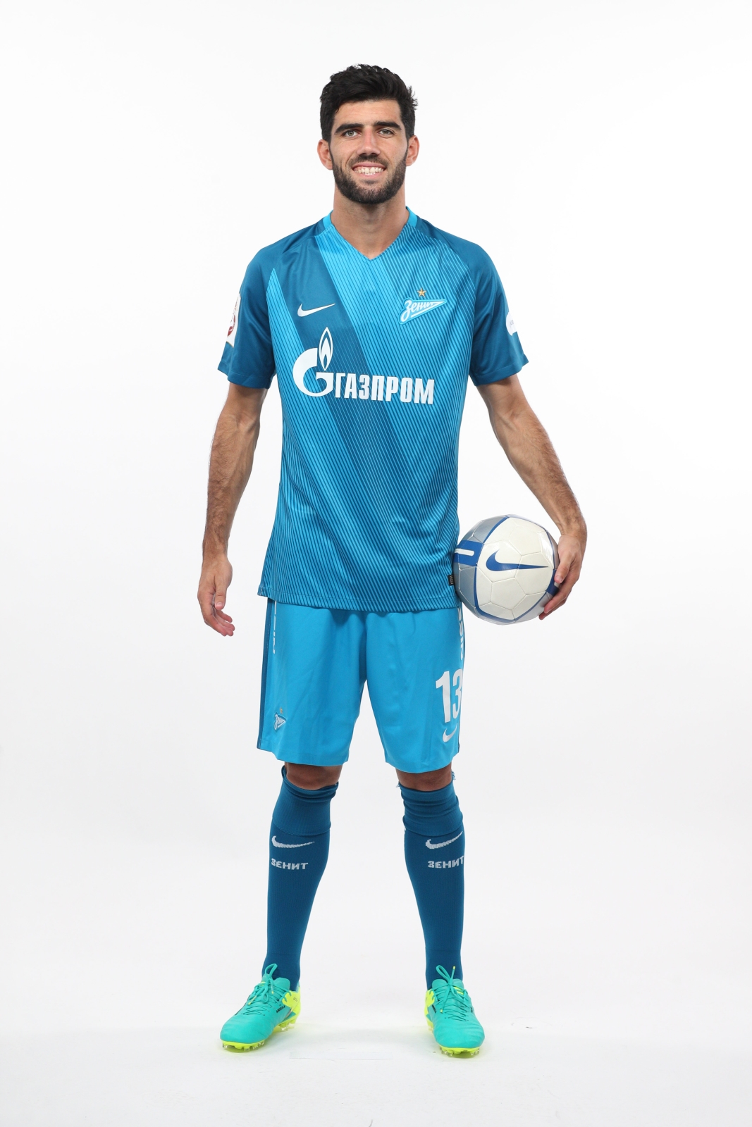 Фотосессия футболистов и тренеров основного состава ФК «Зенит» сезона 2016/2017