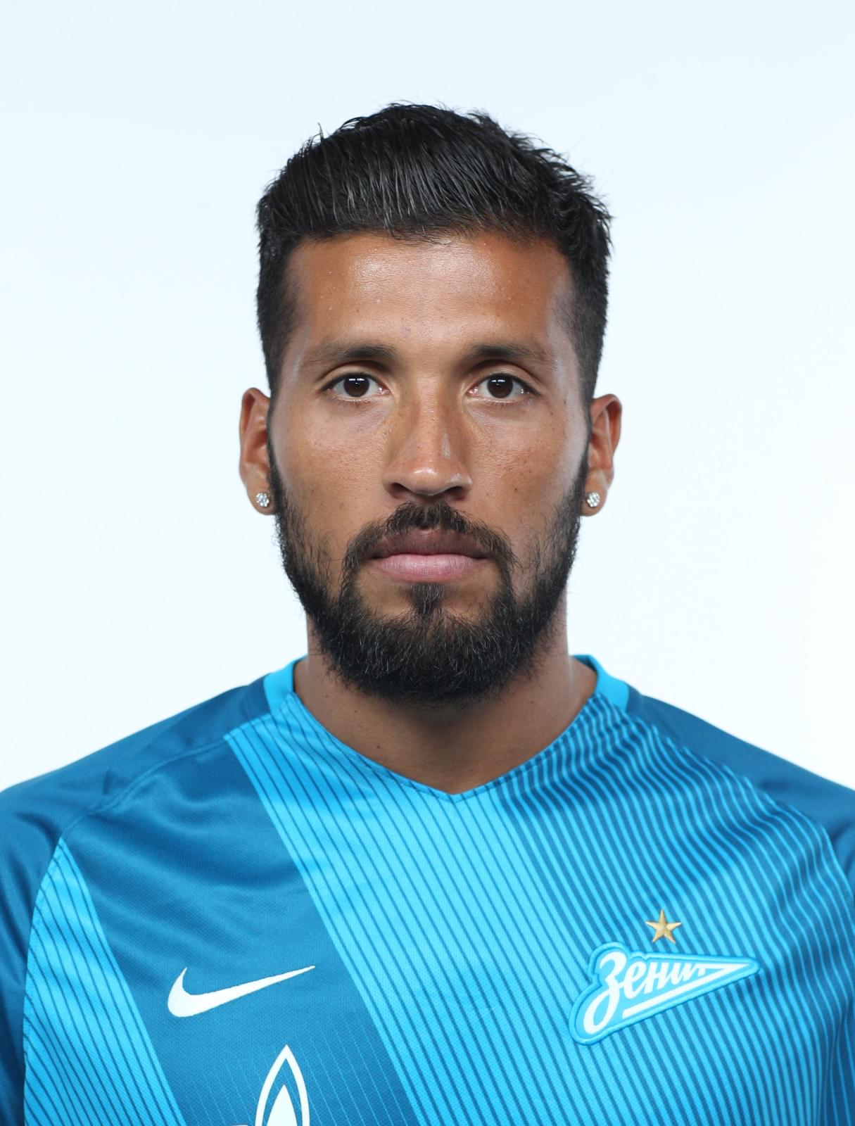 Фотосессия футболистов и тренеров основного состава ФК «Зенит» сезона 2016/2017