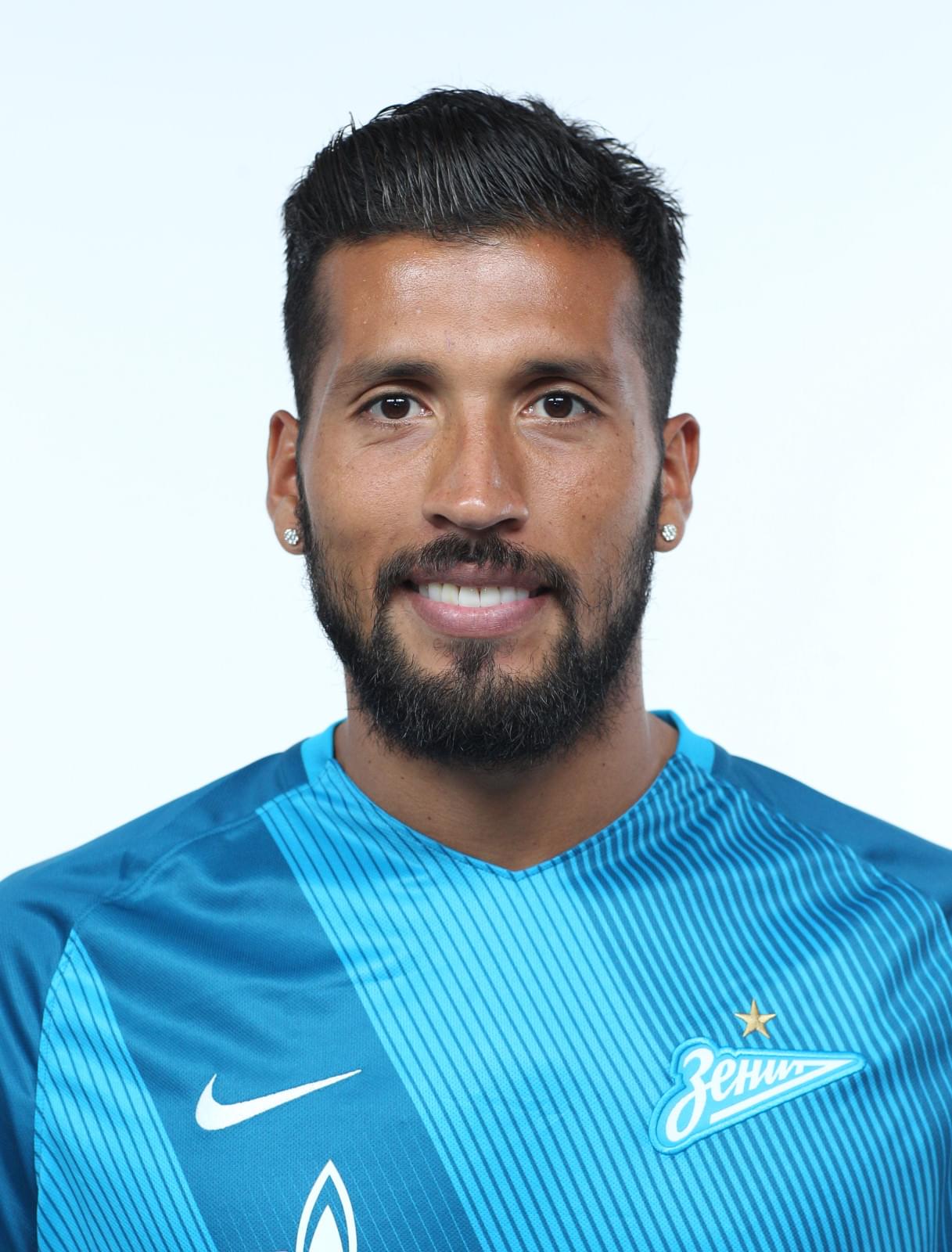 Фотосессия футболистов и тренеров основного состава ФК «Зенит» сезона 2016/2017