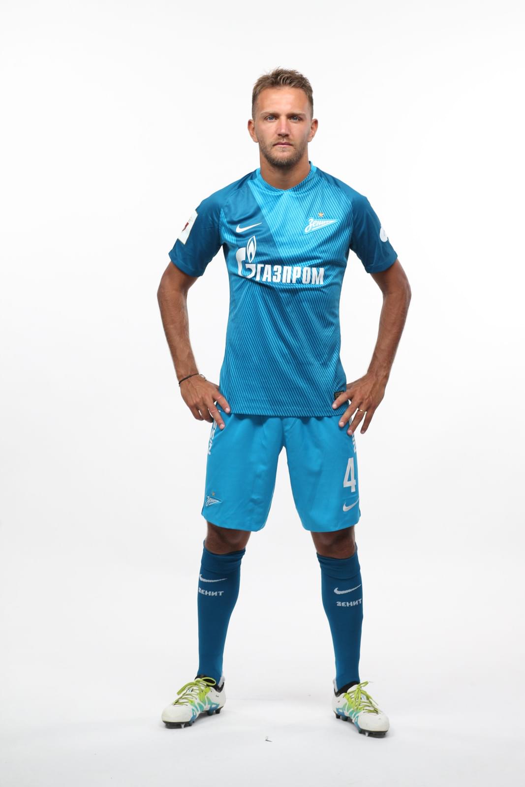 Фотосессия футболистов и тренеров основного состава ФК «Зенит» сезона 2016/2017