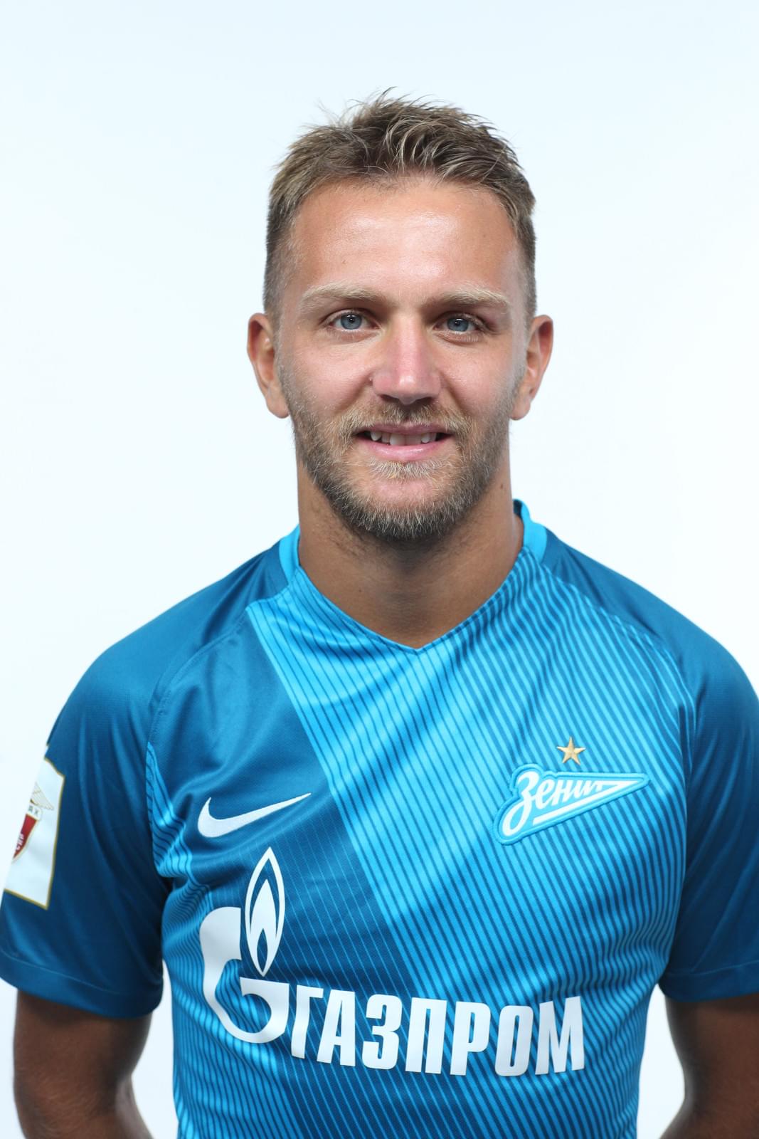 Фотосессия футболистов и тренеров основного состава ФК «Зенит» сезона 2016/2017