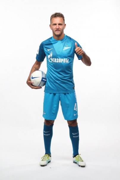 Фотосессия футболистов и тренеров основного состава ФК «Зенит» сезона 2016/2017