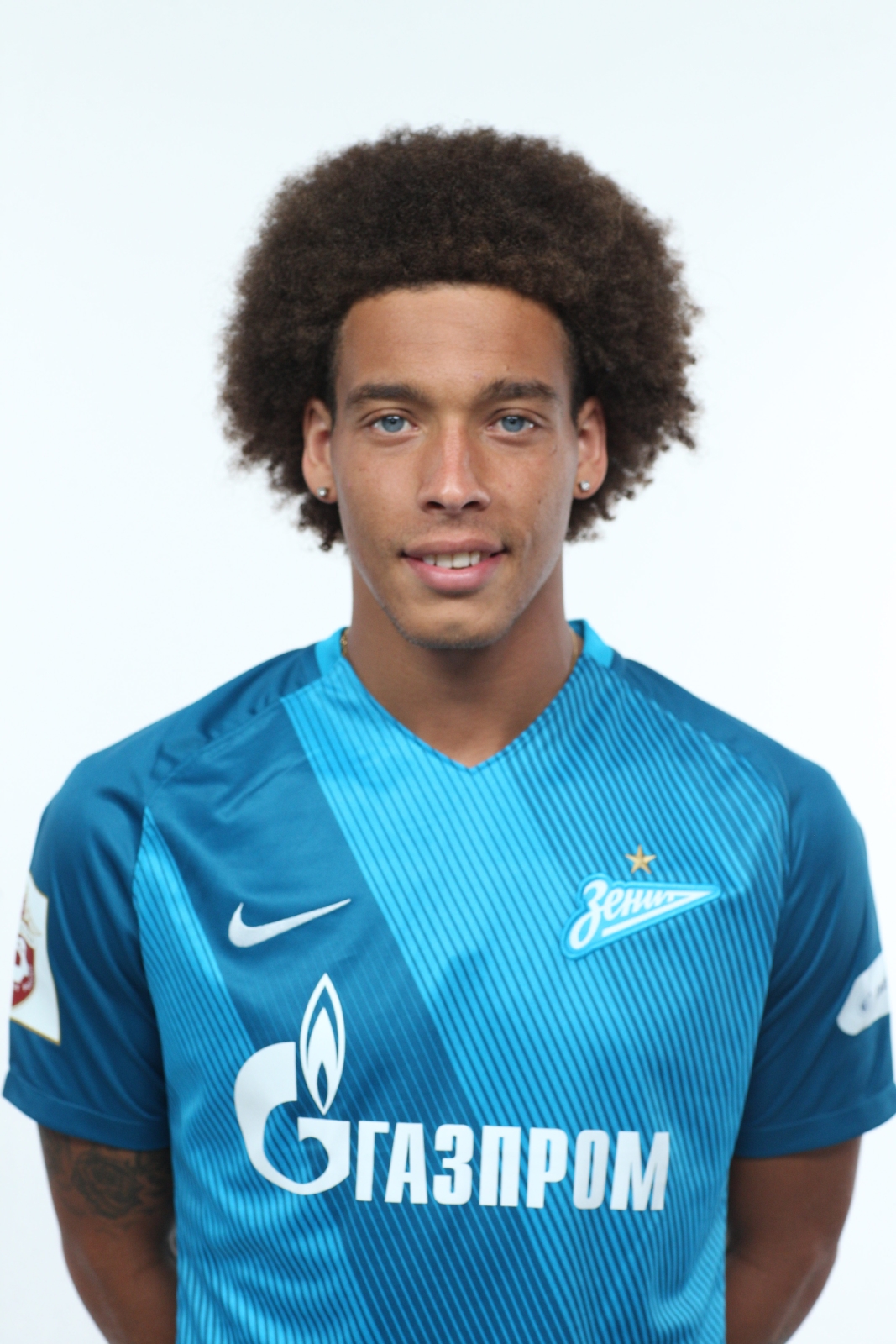 Фотосессия футболистов и тренеров основного состава ФК «Зенит» сезона 2016/2017