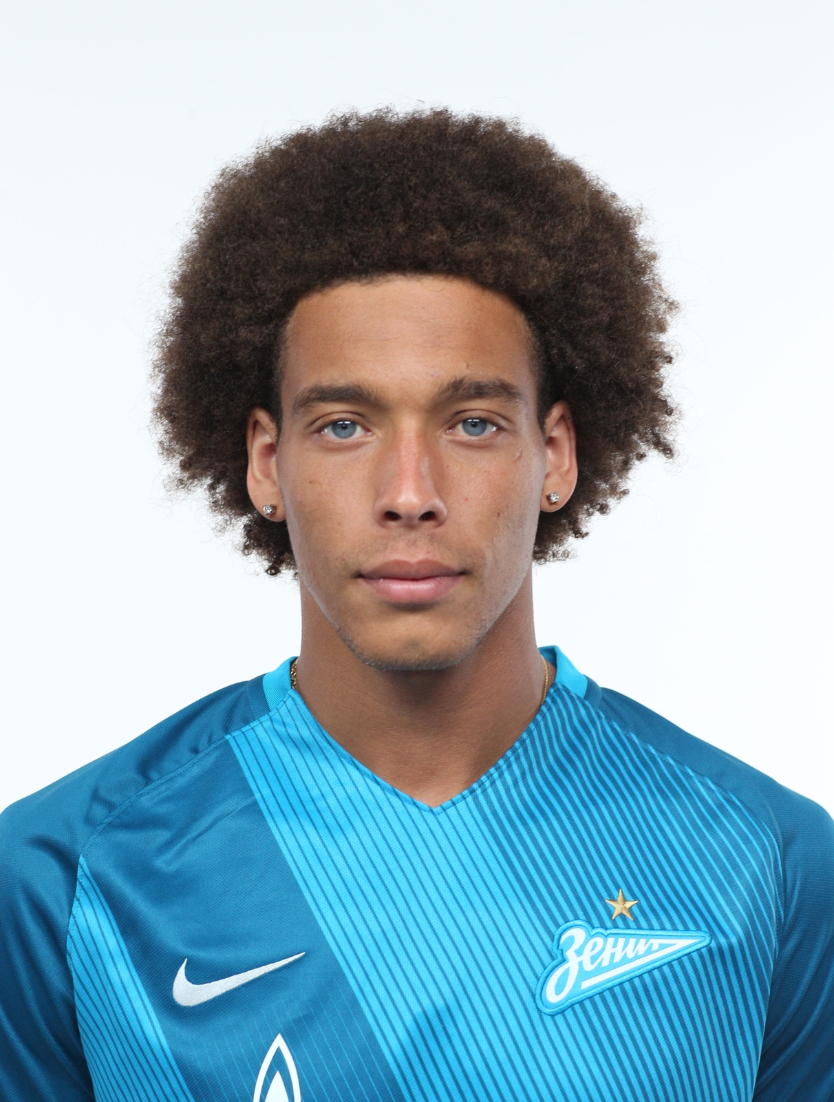 Фотосессия футболистов и тренеров основного состава ФК «Зенит» сезона 2016/2017