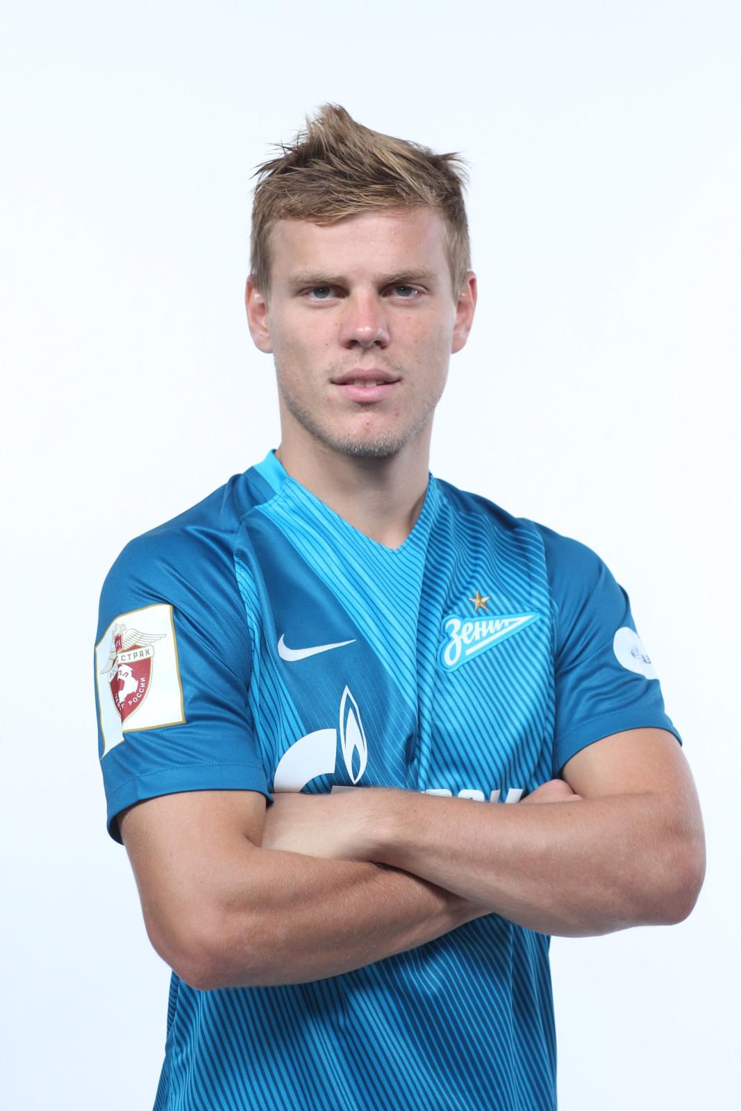 Фотосессия футболистов и тренеров основного состава ФК «Зенит» сезона 2016/2017