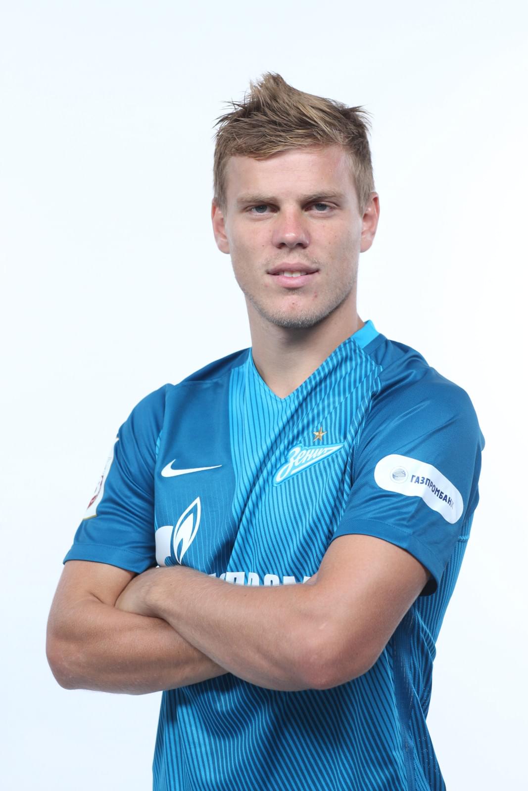 Фотосессия футболистов и тренеров основного состава ФК «Зенит» сезона 2016/2017